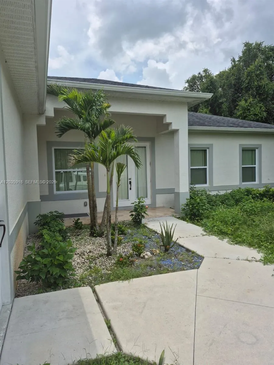 3642 32ND AVE SE Naples, FL 34117