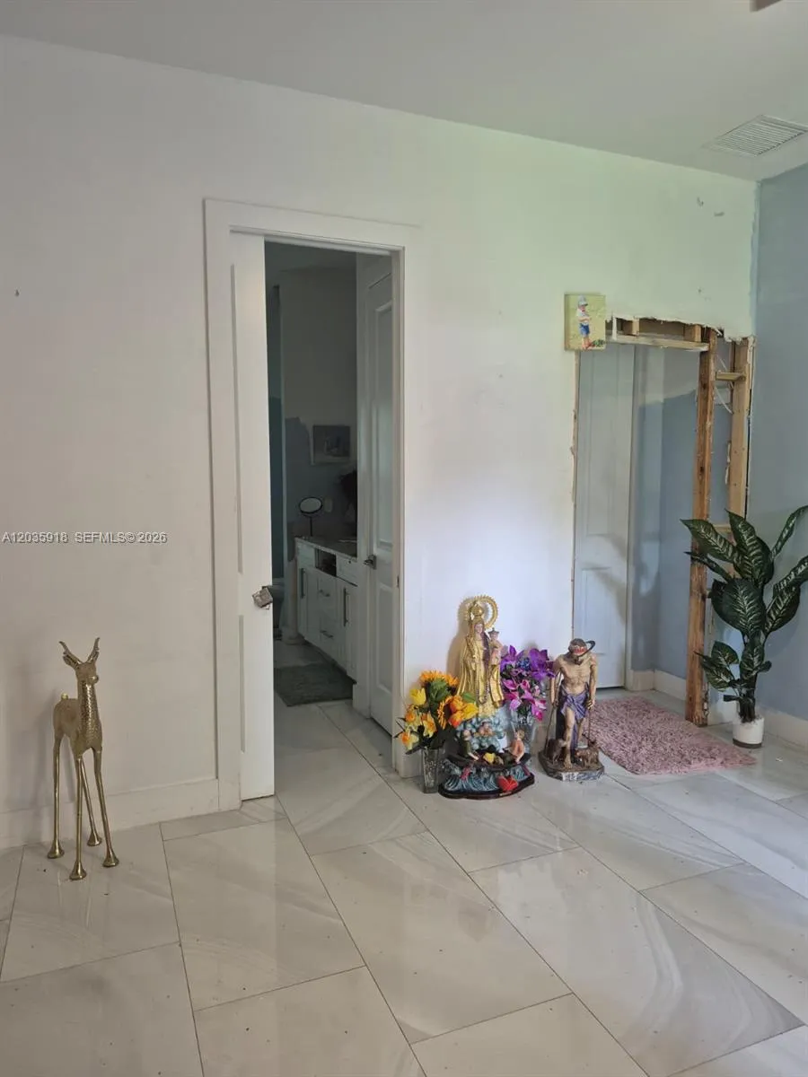 3642 32ND AVE SE Naples, FL 34117