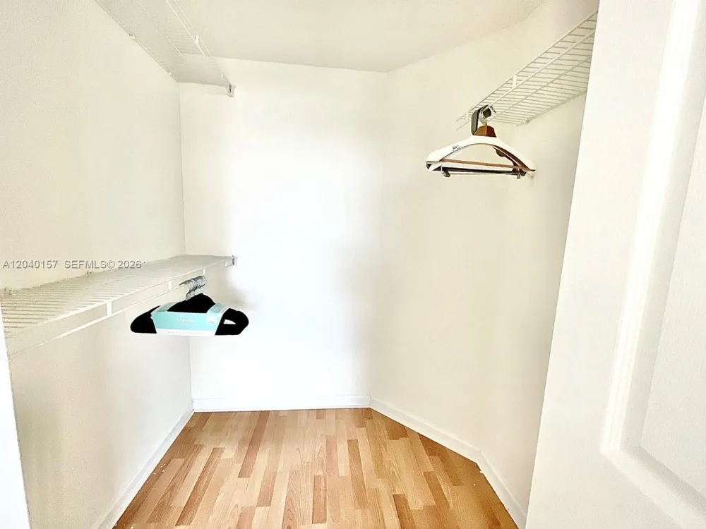 17150 Bay Rd #2912 Sunny Isles Beach, FL 33160
