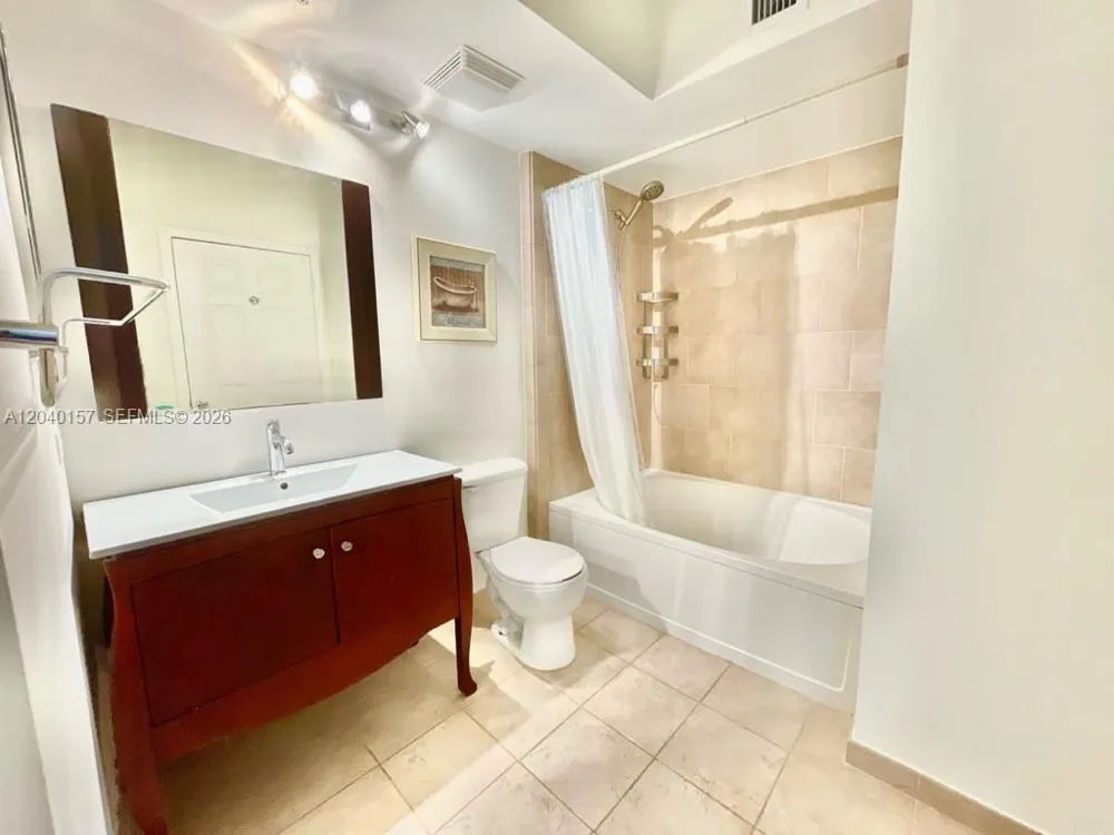 17150 Bay Rd #2912 Sunny Isles Beach, FL 33160