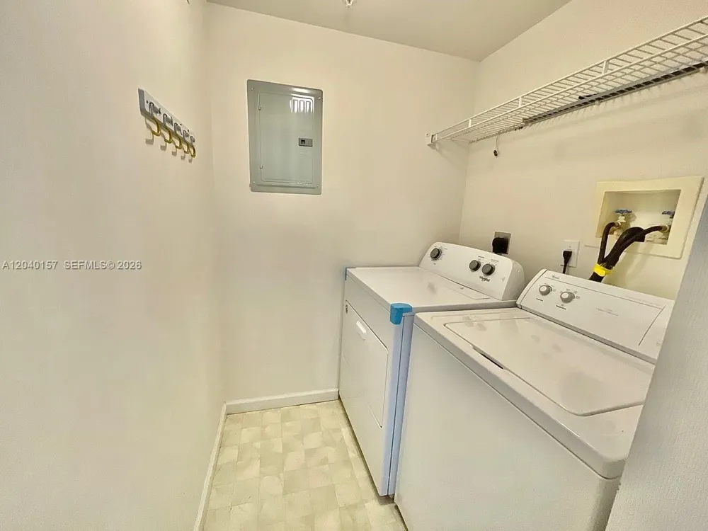 17150 Bay Rd #2912 Sunny Isles Beach, FL 33160