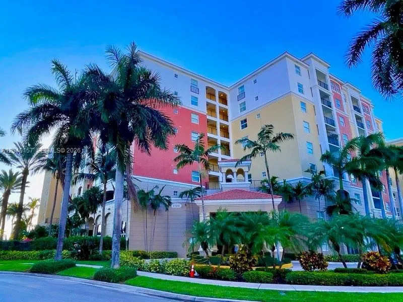 17150 Bay Rd #2912 Sunny Isles Beach, FL 33160