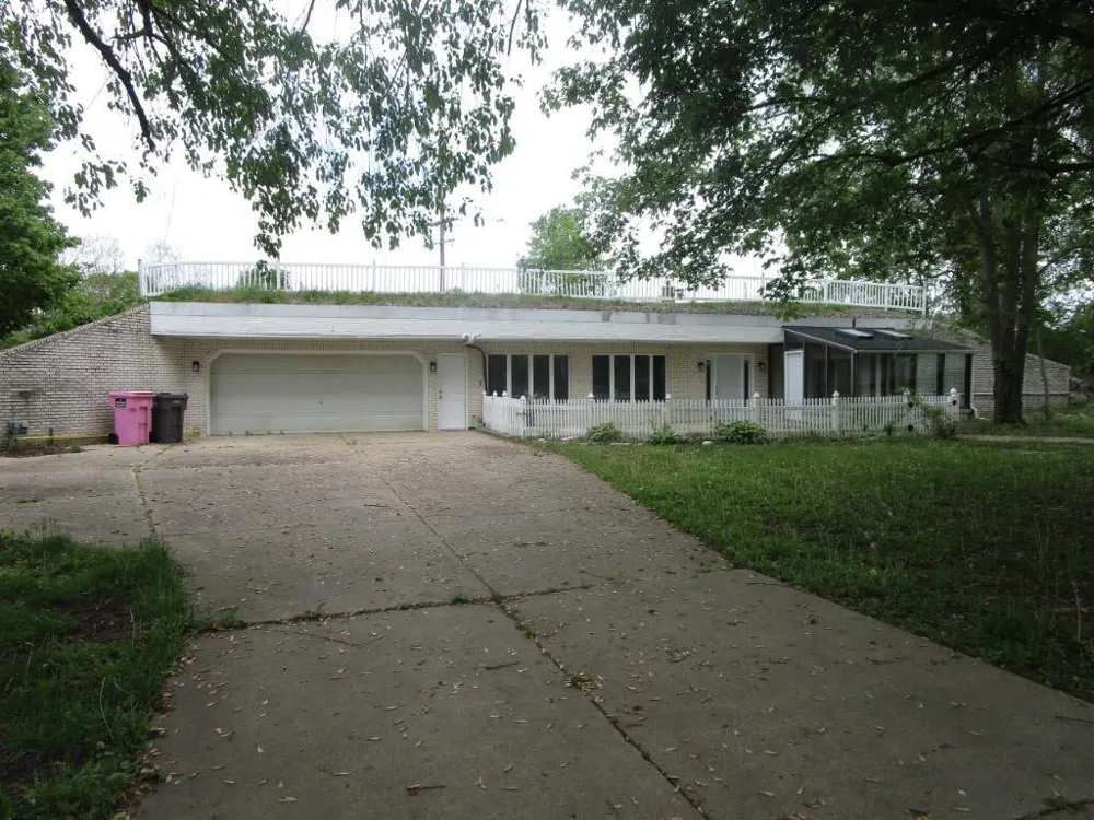 12600 15 1/2 Mile Road Marshall Township, MI 49068