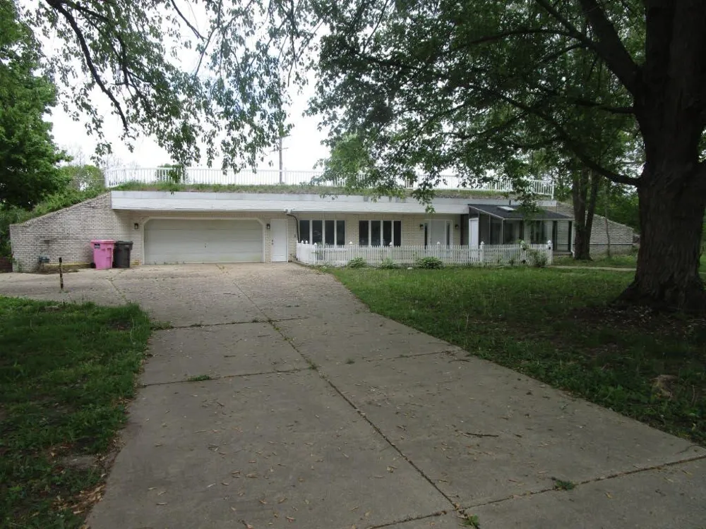 12600 15 1/2 Mile Road Marshall Township, MI 49068