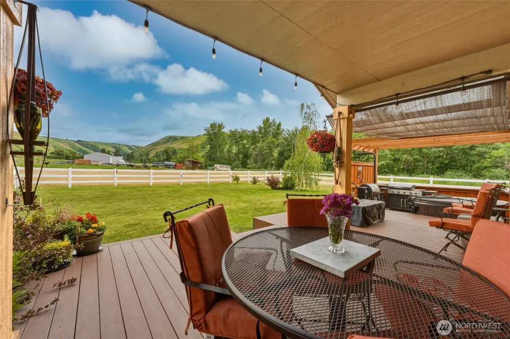 252 S Touchet Road Dayton, WA 99328