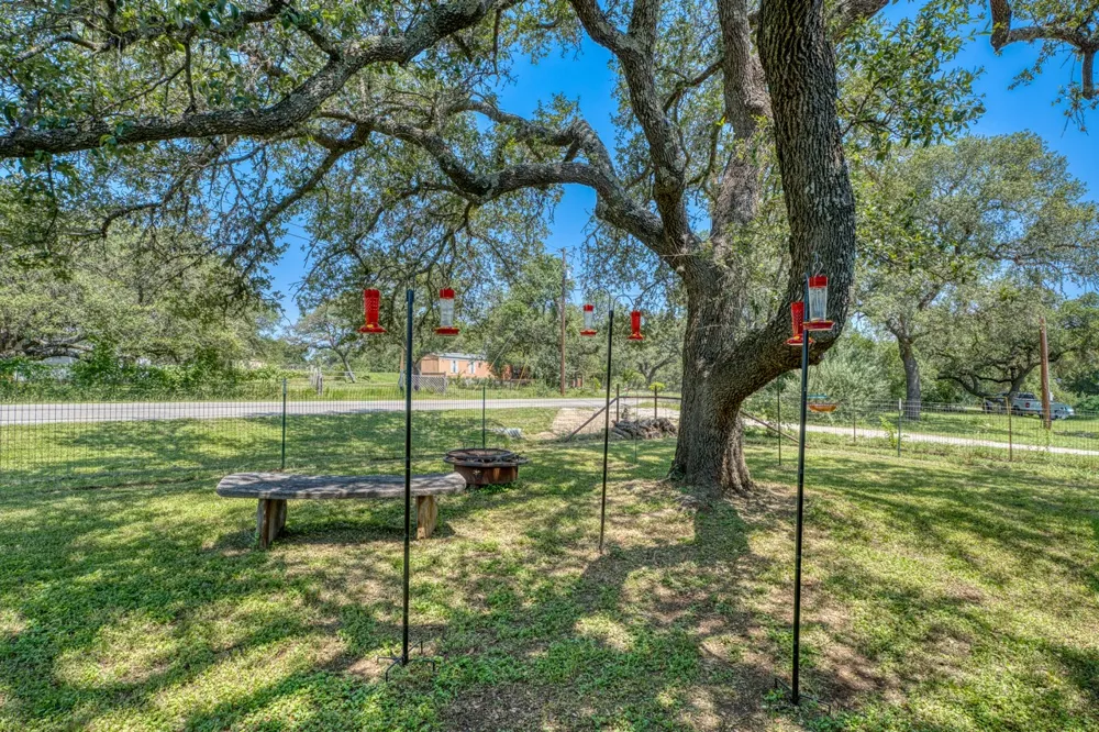 122 Heritage Drive Johnson City, TX 78636