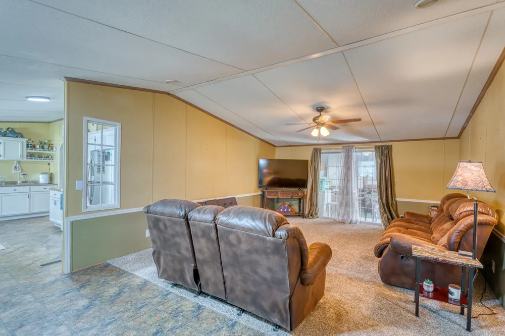 122 Heritage Drive Johnson City, TX 78636