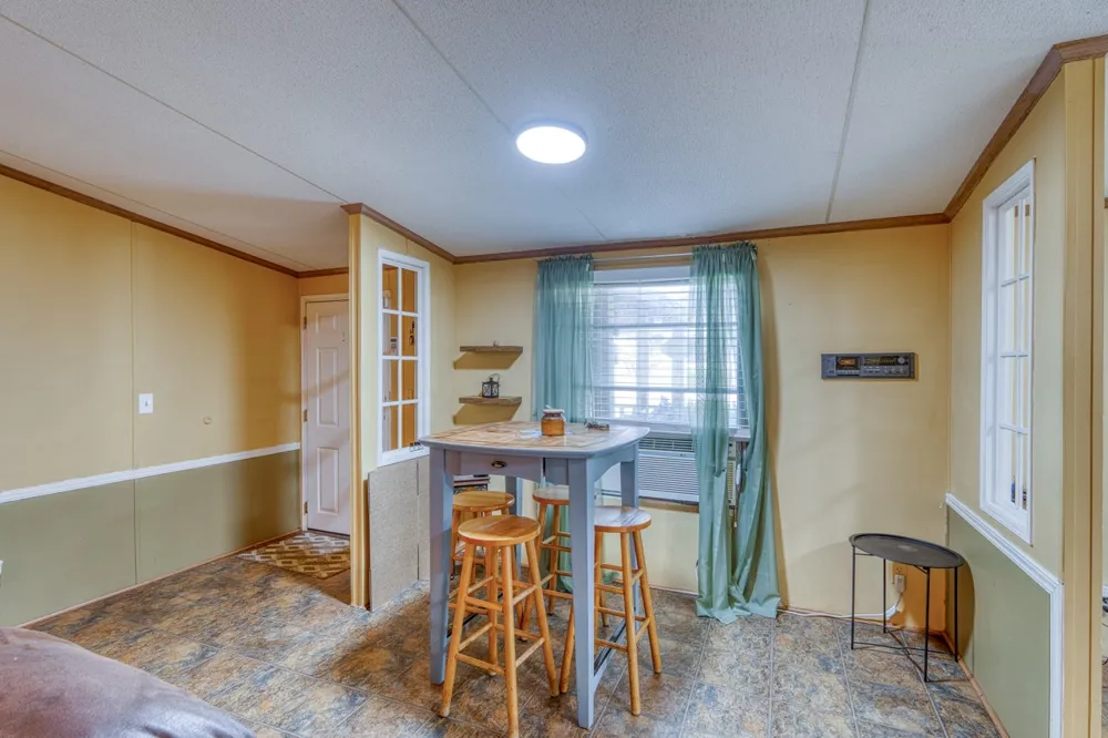 122 Heritage Drive Johnson City, TX 78636
