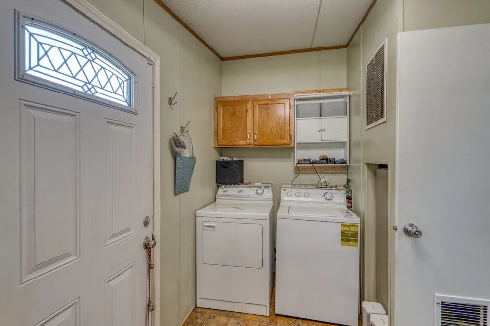 122 Heritage Drive Johnson City, TX 78636