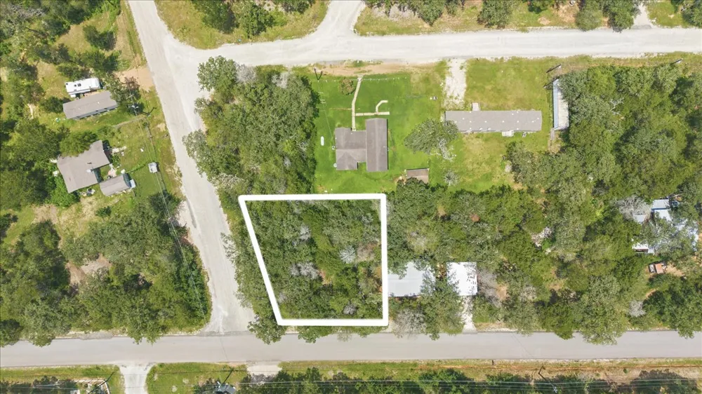 Sec 4 Lot 102 Drive Smithville, TX 78957