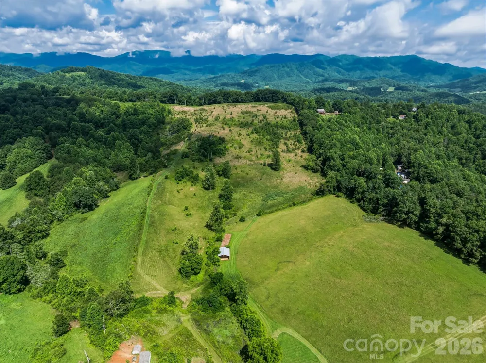 99999 Felmet Farm Road Marshall, NC 28753