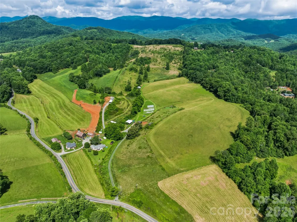 99999 Felmet Farm Road Marshall, NC 28753