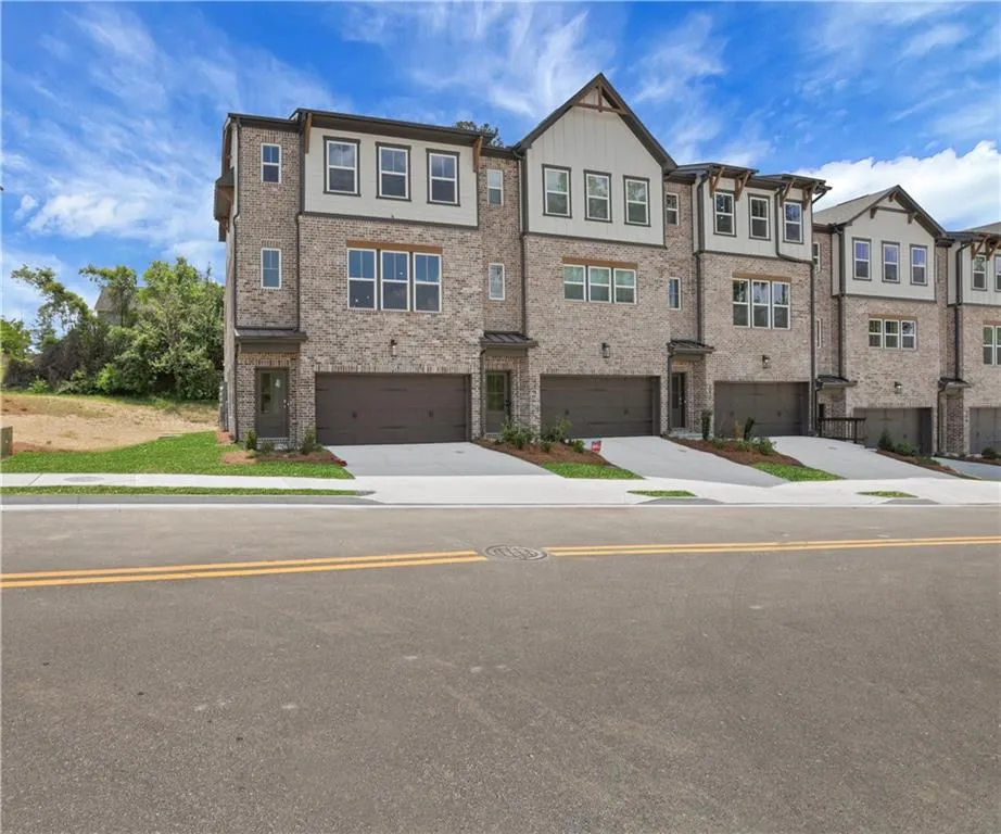 386 Sunset Hollow Street Sugar Hill, GA 30518