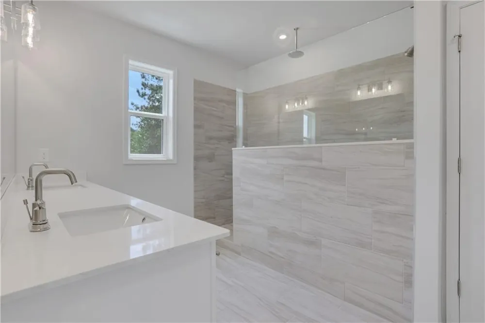 386 Sunset Hollow Street Sugar Hill, GA 30518