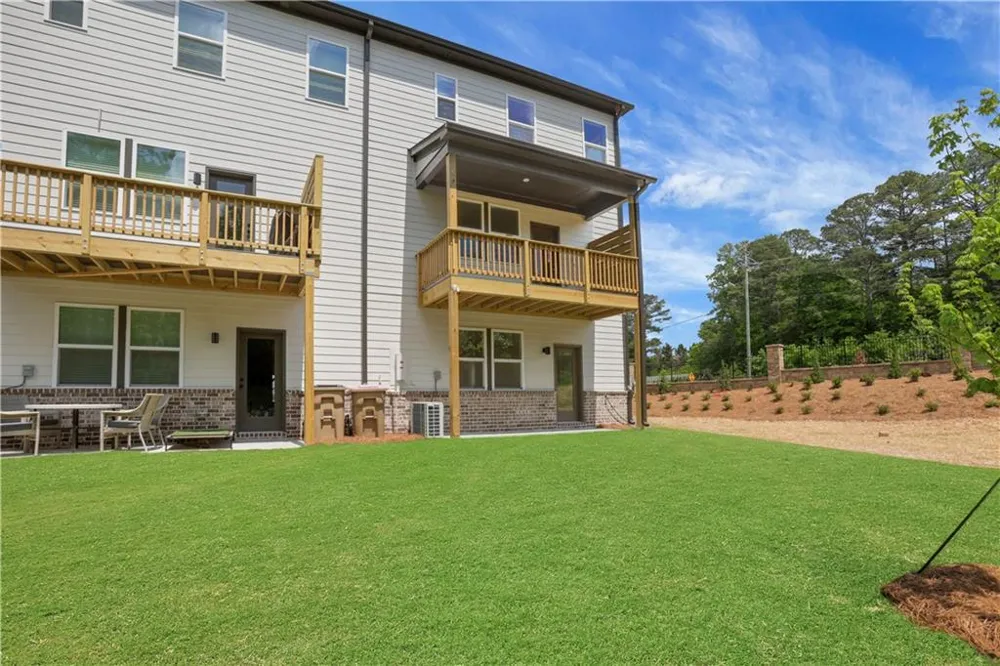 386 Sunset Hollow Street Sugar Hill, GA 30518
