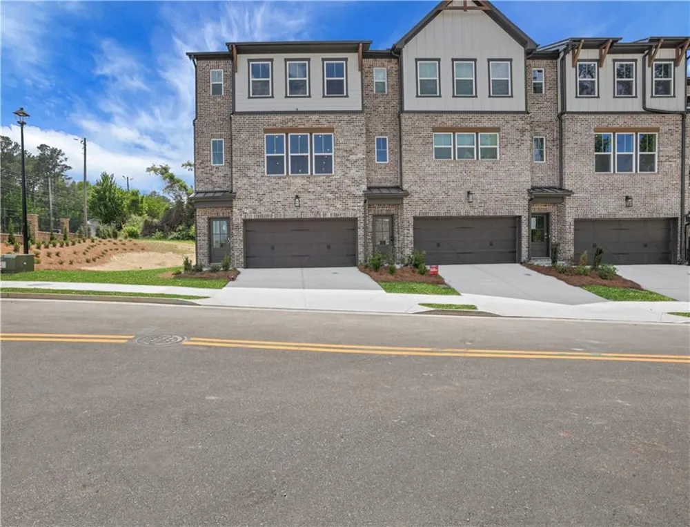 386 Sunset Hollow Street Sugar Hill, GA 30518
