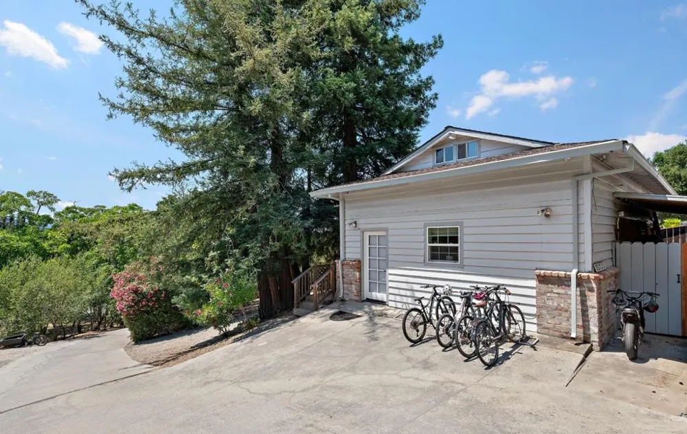 16057 Shannon Road Los Gatos, CA 95032