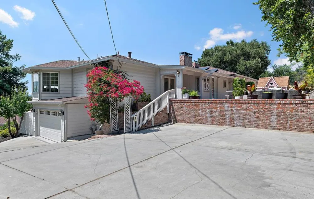 16057 Shannon Road Los Gatos, CA 95032