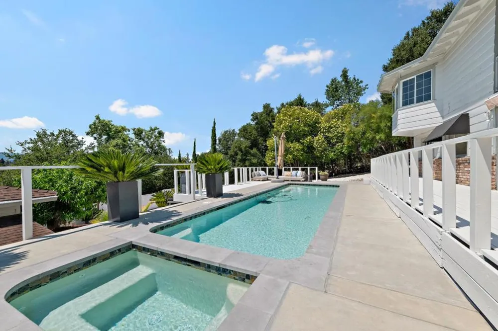 16057 Shannon Road Los Gatos, CA 95032