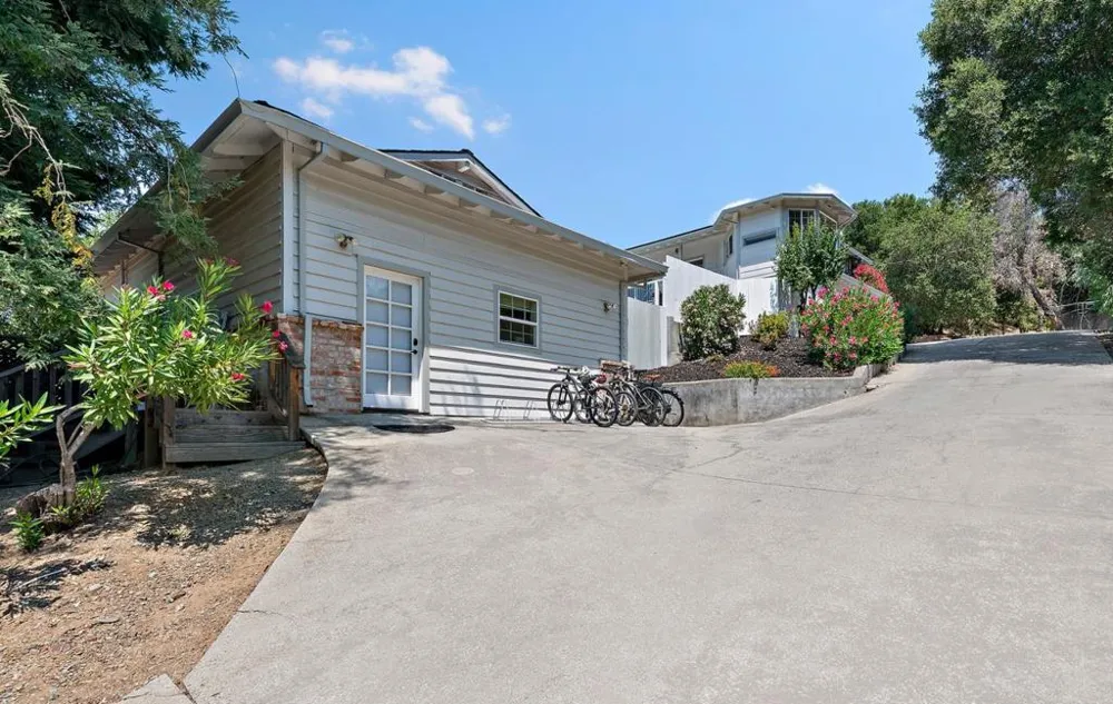16057 Shannon Road Los Gatos, CA 95032
