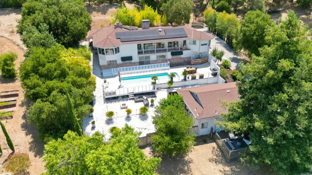 16057 Shannon Road Los Gatos, CA 95032