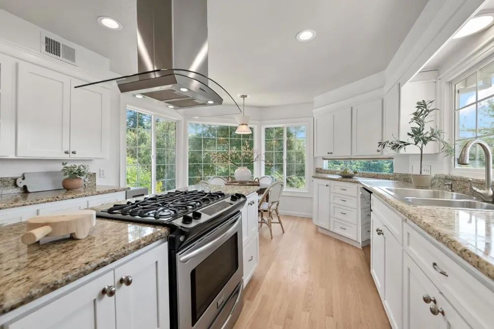 16057 Shannon Road Los Gatos, CA 95032