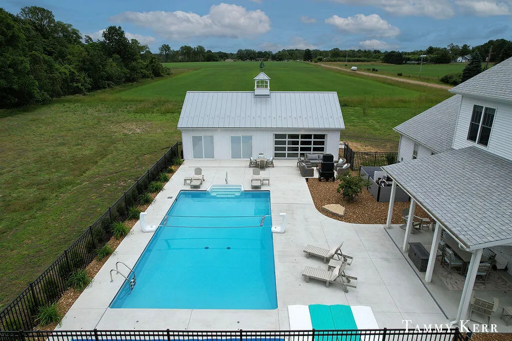 7067 118th Avenue Fennville, MI 49408
