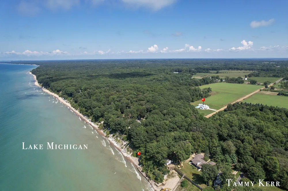 7067 118th Avenue Fennville, MI 49408