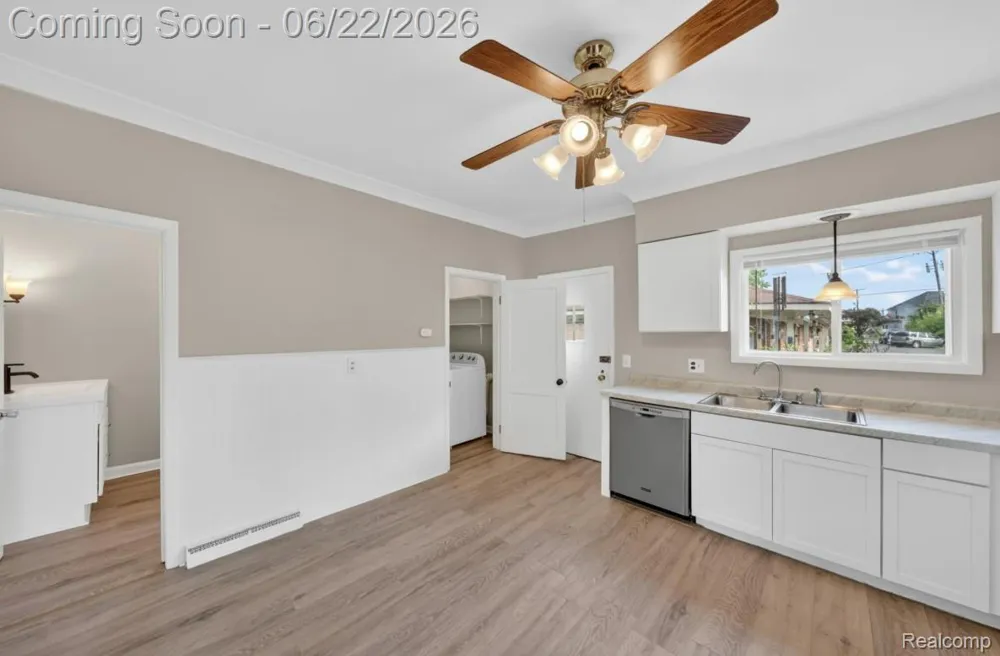 23 W Burdick Street #A 1 Oxford Village, MI 48371
