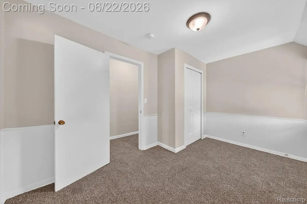 23 W Burdick Street #A 1 Oxford Village, MI 48371