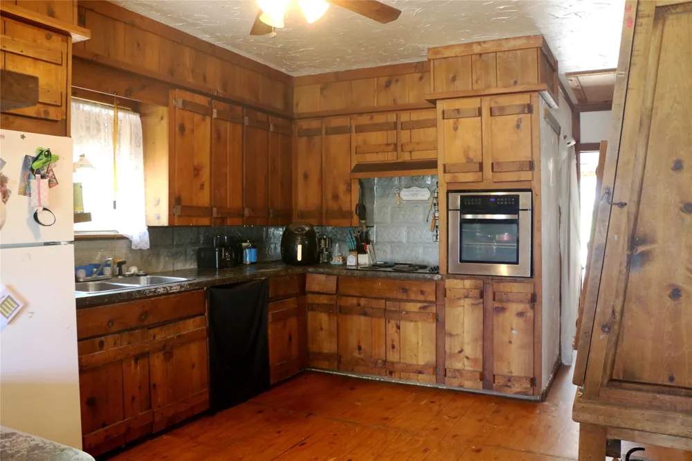 117 County Road 485 Ranger, TX 76470