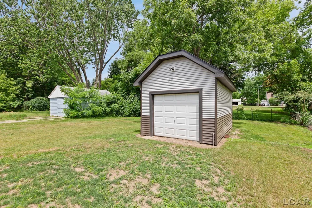 138 E Robinson Street Jackson City, MI 49203