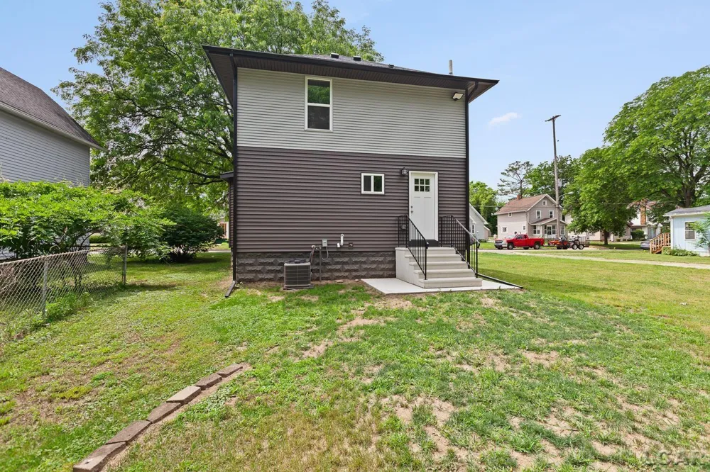 138 E Robinson Street Jackson City, MI 49203
