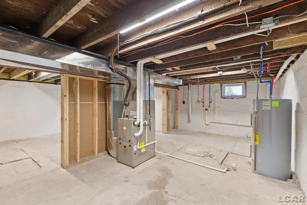 138 E Robinson Street Jackson City, MI 49203