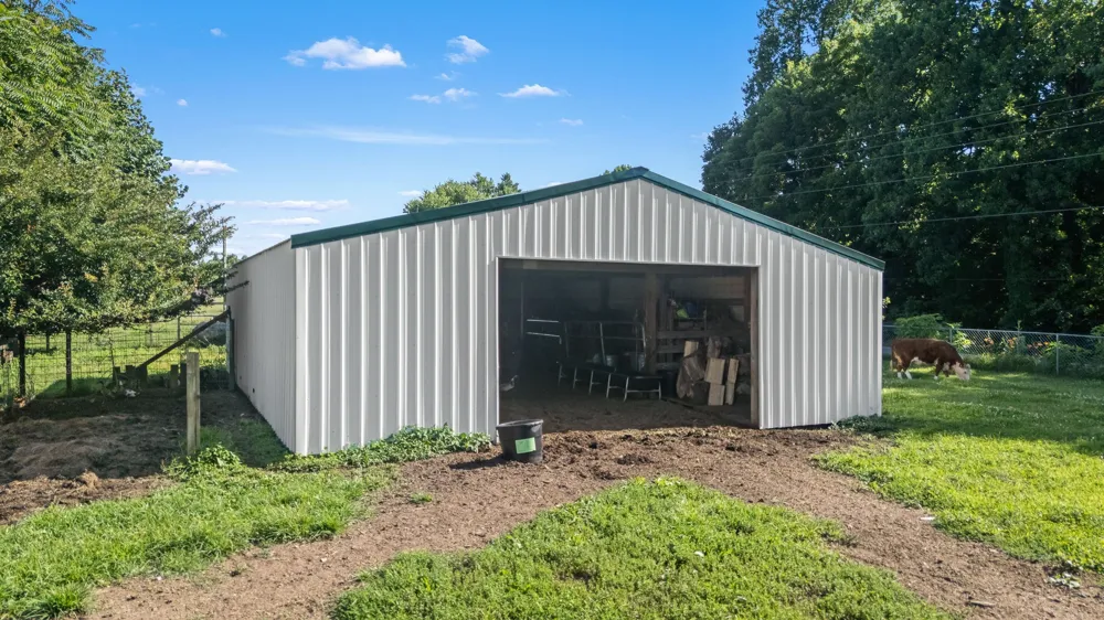 1621 Shelbyville Hwy Petersburg, TN 37144