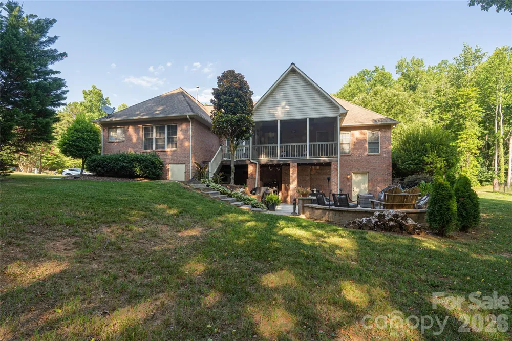 2041 Fairways Drive Cherryville, NC 28021