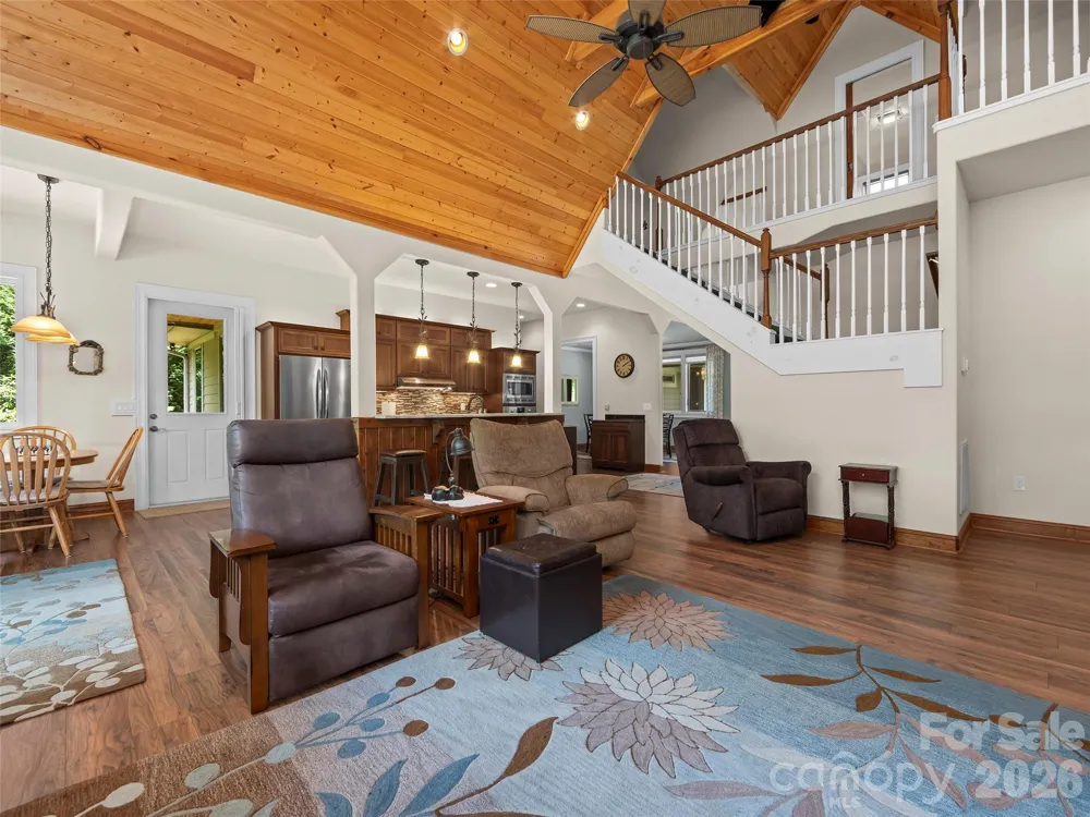 40 Shining Rock Drive Canton, NC 28716