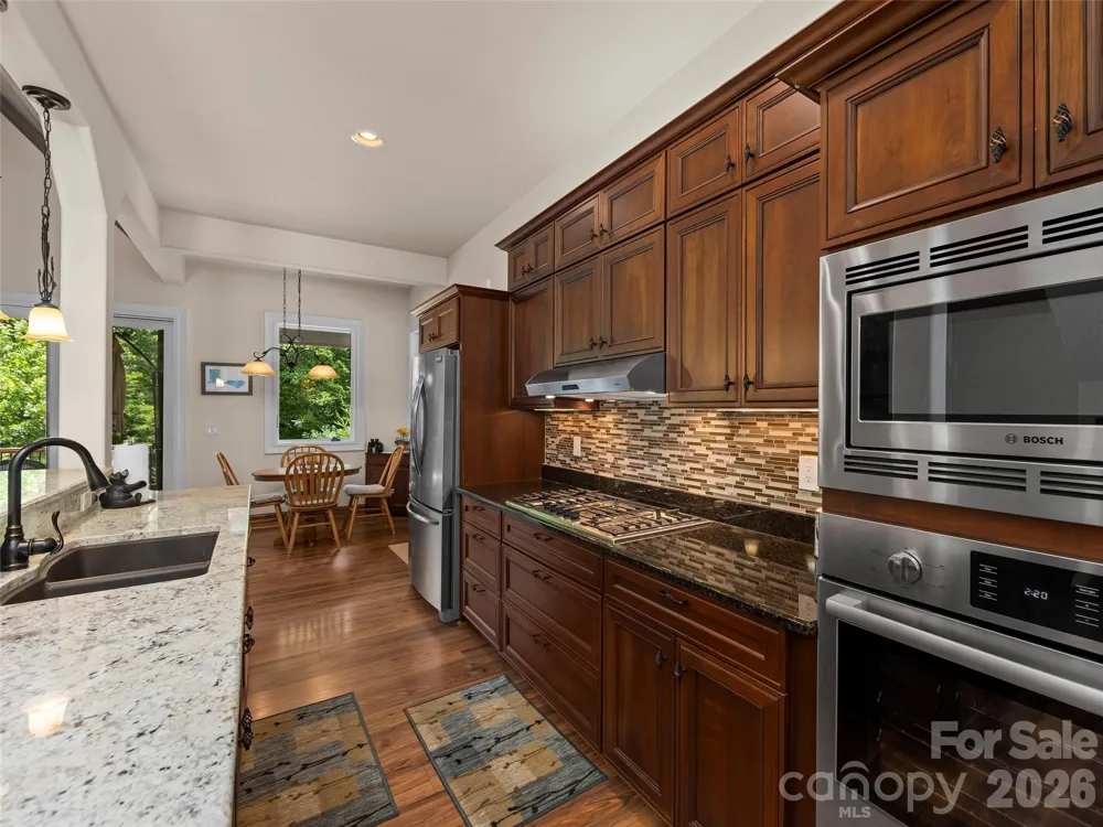 40 Shining Rock Drive Canton, NC 28716