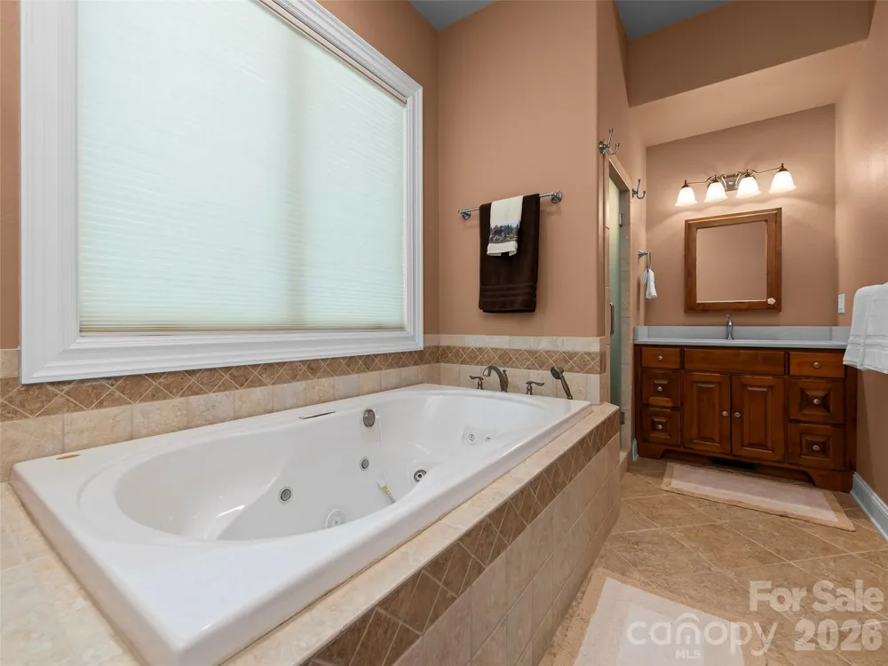 40 Shining Rock Drive Canton, NC 28716