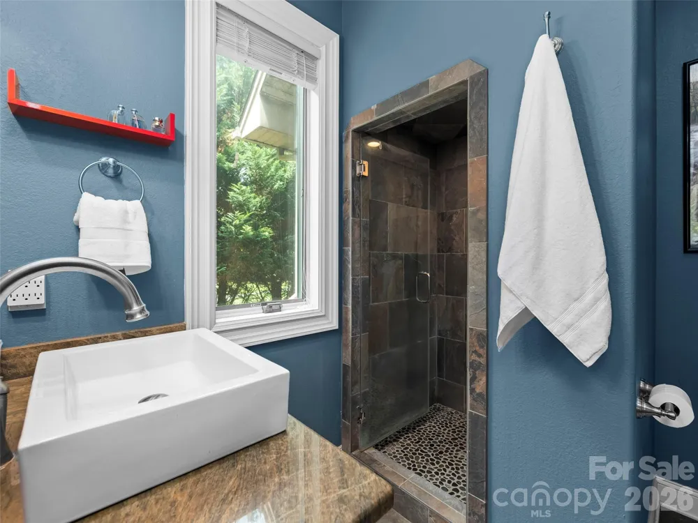 40 Shining Rock Drive Canton, NC 28716