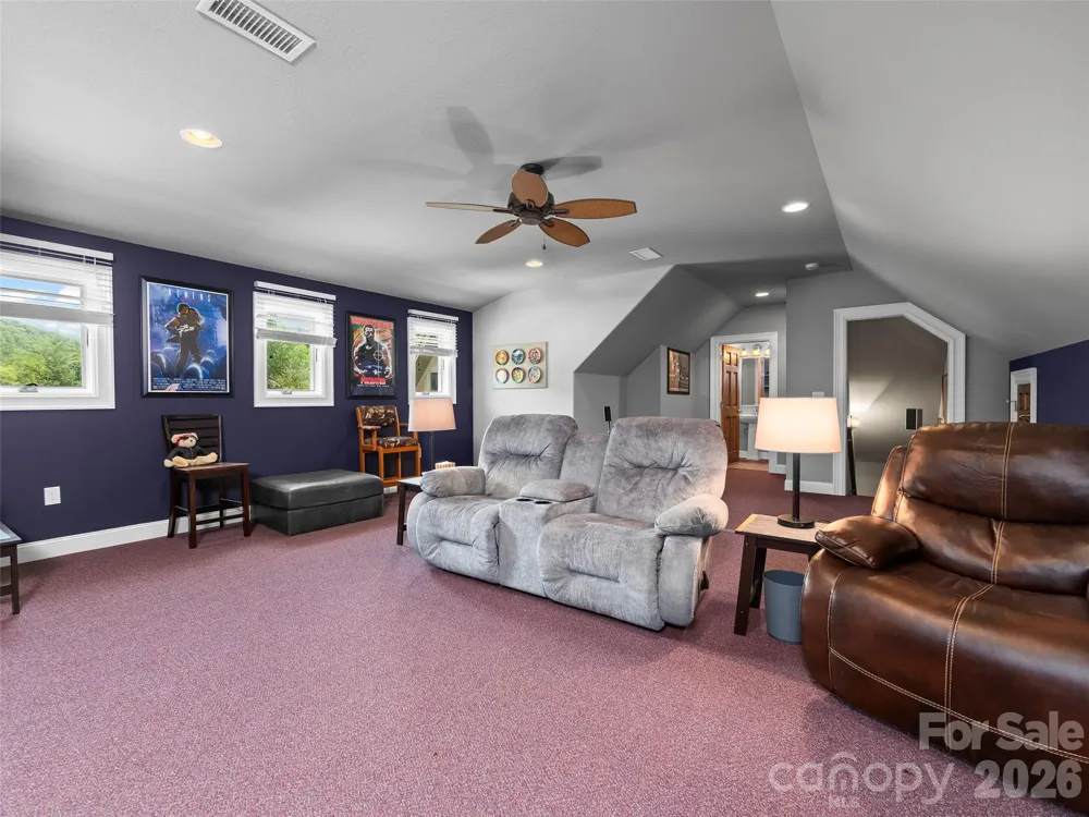40 Shining Rock Drive Canton, NC 28716