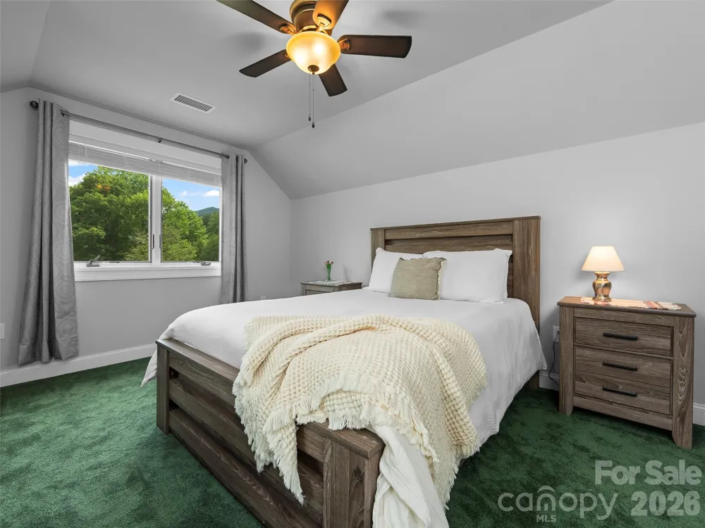 40 Shining Rock Drive Canton, NC 28716