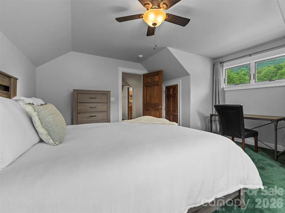 40 Shining Rock Drive Canton, NC 28716