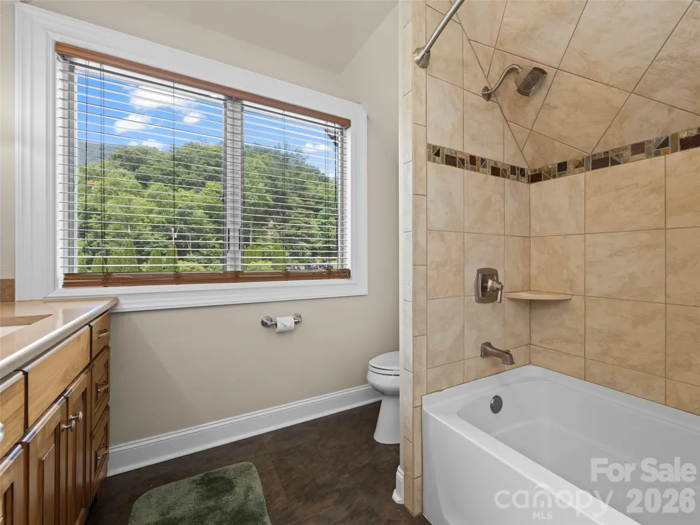 40 Shining Rock Drive Canton, NC 28716