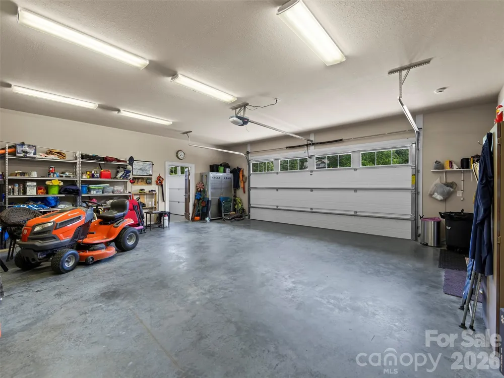 40 Shining Rock Drive Canton, NC 28716