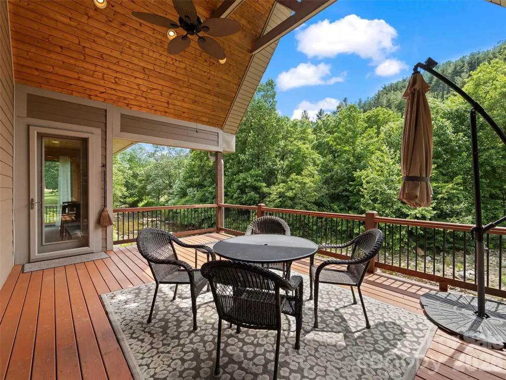 40 Shining Rock Drive Canton, NC 28716
