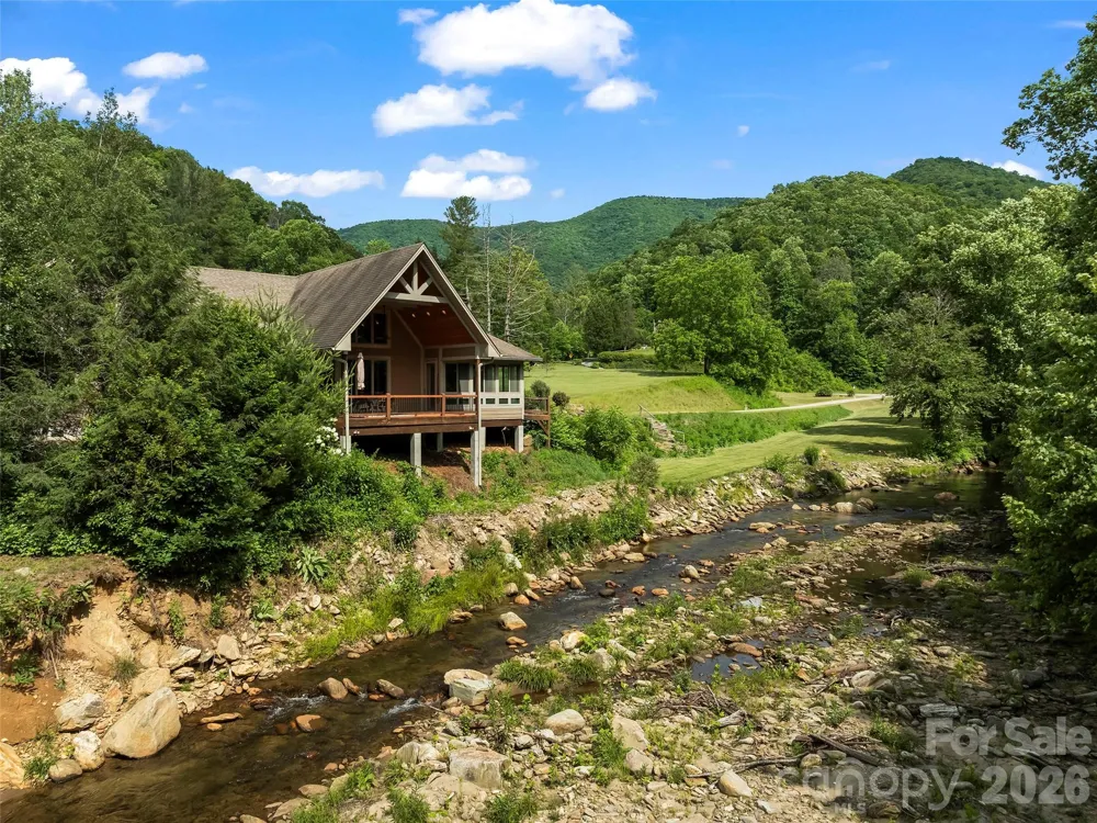 40 Shining Rock Drive Canton, NC 28716