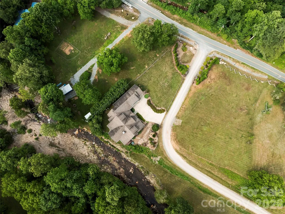 40 Shining Rock Drive Canton, NC 28716