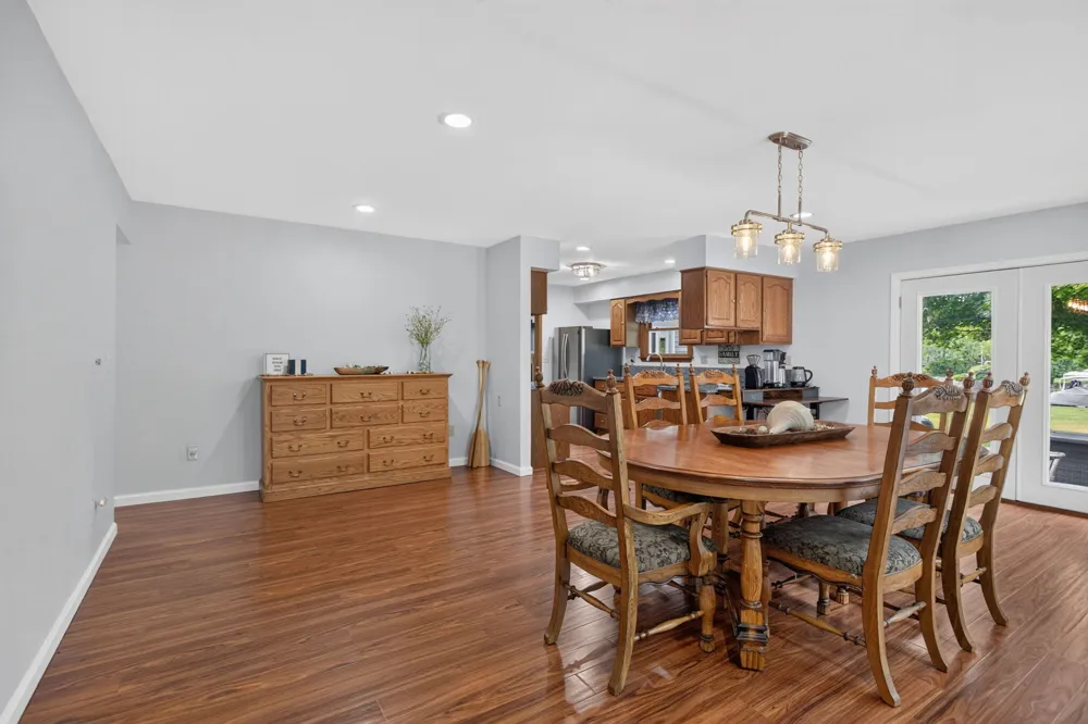 103 Paula Drive Brooklyn, MI 49230