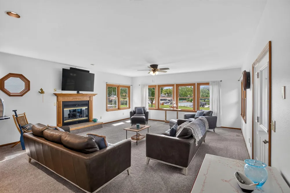 103 Paula Drive Brooklyn, MI 49230